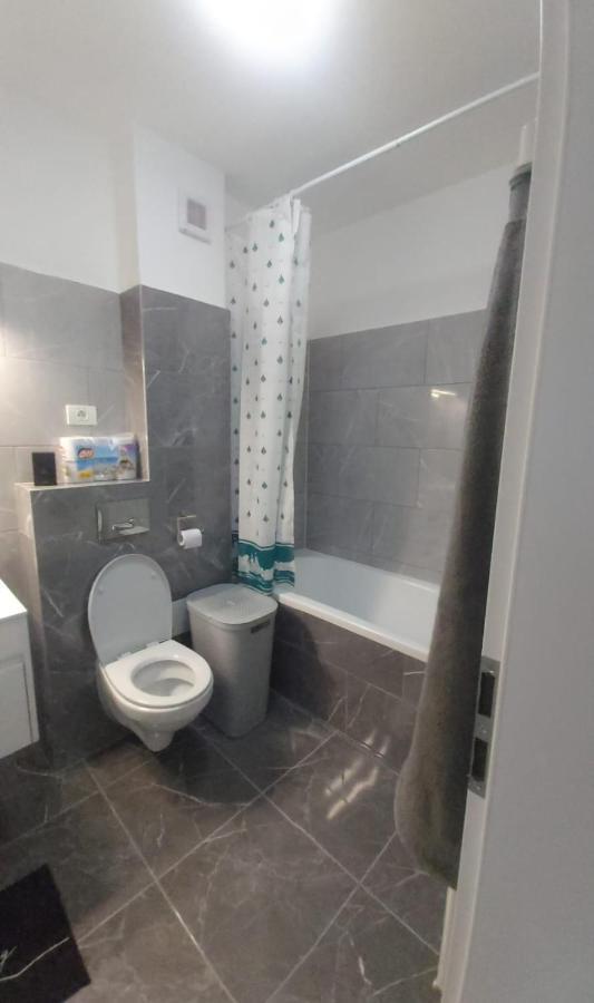 Coresi Platinum Residents 2 Camere Sc,C App21 Brasov Bagian luar foto