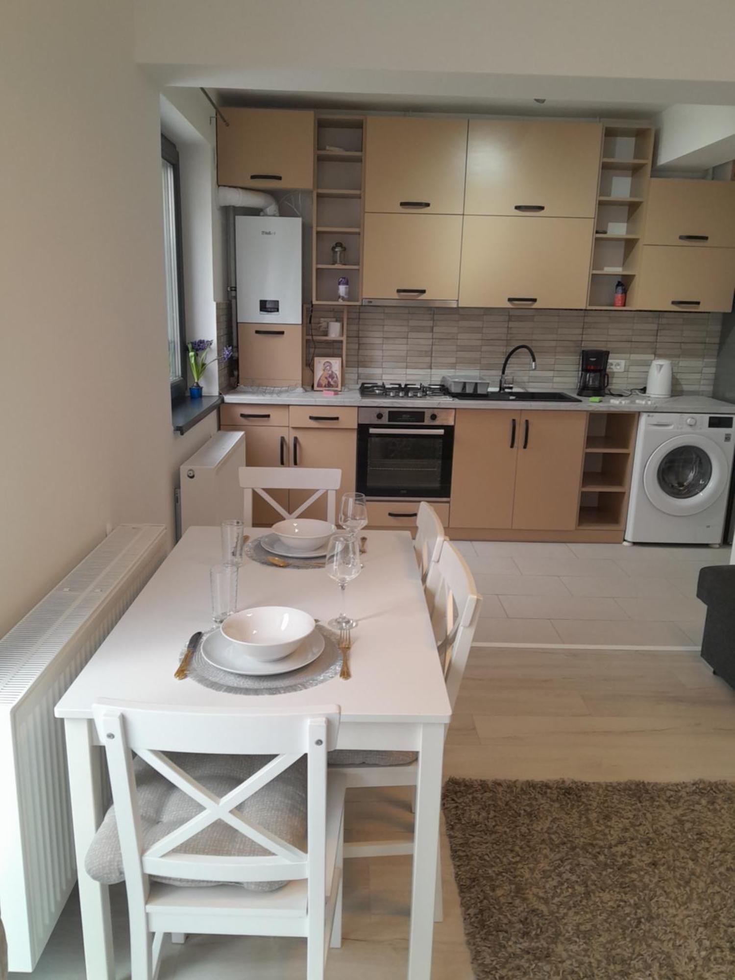 Coresi Platinum Residents 2 Camere Sc,C App21 Brasov Bagian luar foto